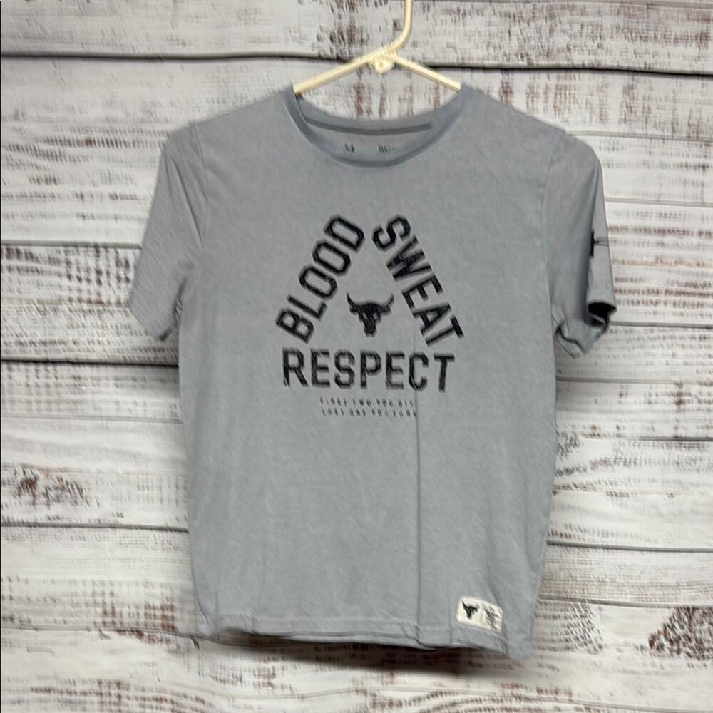 Under Armour Youth Large Gray Graphic T-Shirt with Black Print